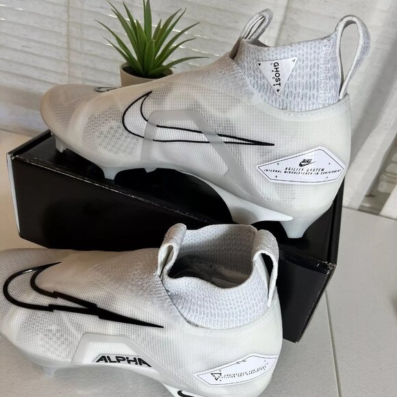 Nike Alpha Menace Elite 3 White Platinum Football Cleats Mens Size 9 CT6648-109 - Picture 2 of 7